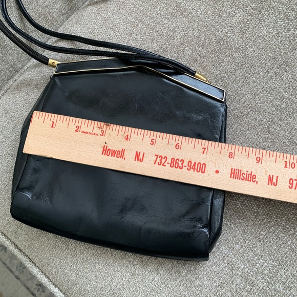 ✨Vintage Gucci Black Leather Shoulder Evening Bag Gold Accent EUC Stunning! - Picture 16 of 16